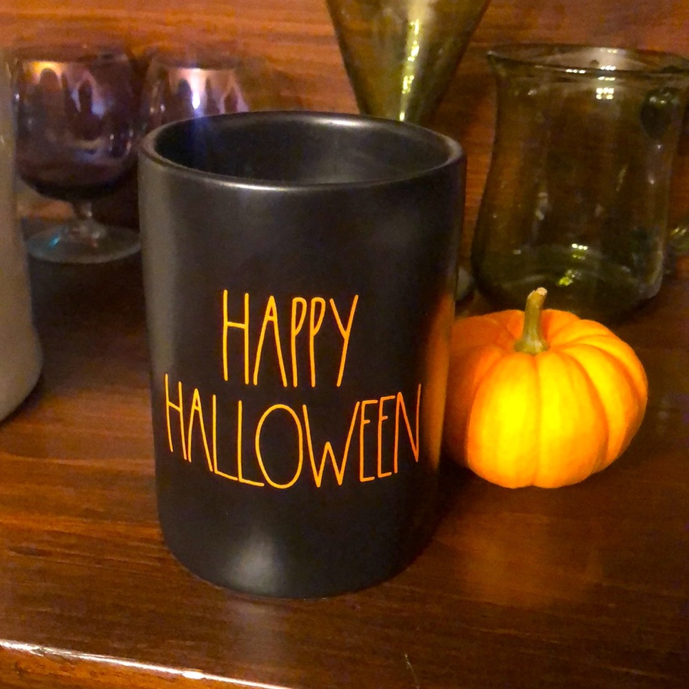 Rae Dunn Happy Halloween Never Lit NWT Pumpkin Pie orange and Black Candle